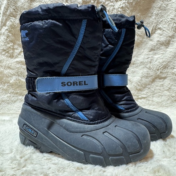 SOREL *Flurry* Drawstring Winter Boots with Lining - Picture 14 of 15